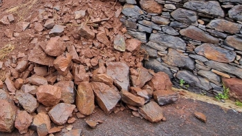 Imagem de Nova derrocada na Ladeira da Tabaiba leva a apelo à precaução