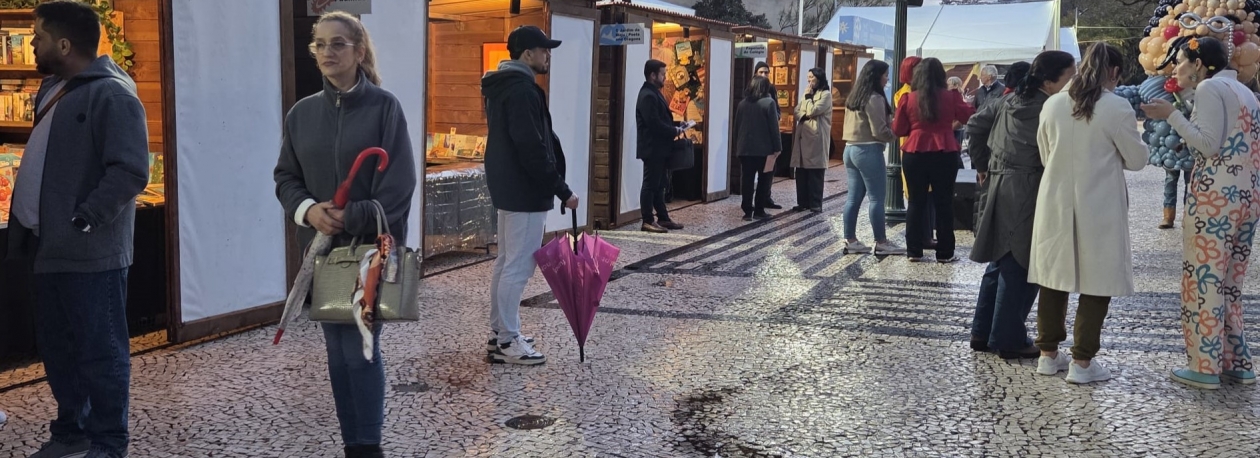 Imagem de Mau tempo adia abertura oficial da Feira do Livro do Funchal (vídeo)