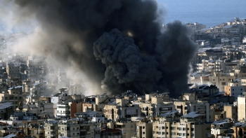 Imagem de Israel ataca 70 alvos do Hezbollah no Líbano e mata líder regional da Jihad Islâmica