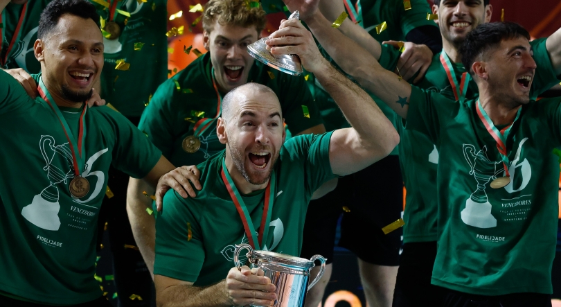 Imagem de Sporting bate Benfica e conquista Taça de Portugal de voleibol