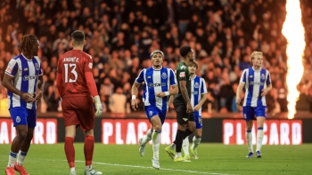 Imagem de FC Porto bate Moreirense em jogo de sentido único