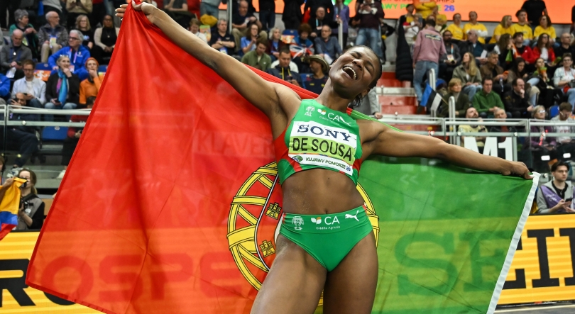 Imagem de Agate Sousa campeã do salto em comprimento 18 anos depois de Naide Gomes