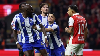 Imagem de FC Porto ‘vira’ resultado e vence Braga por 2-1