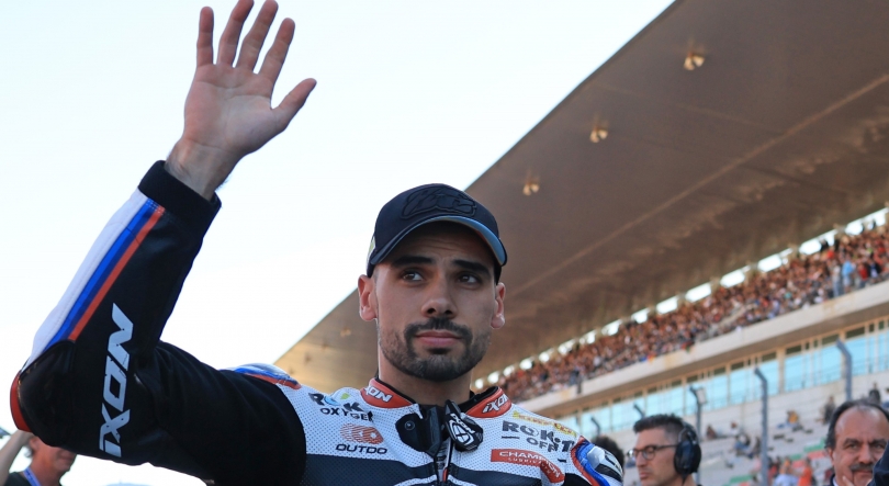 Imagem de Miguel Oliveira diz que primeiro pódio nas Superbikes é especial por ser em casa