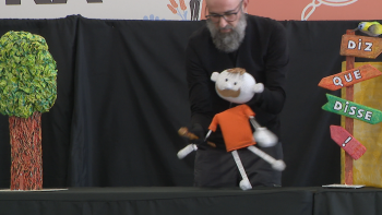 Imagem de “Diz que disse” é um espetáculo da AHAU Marionetas (vídeo)