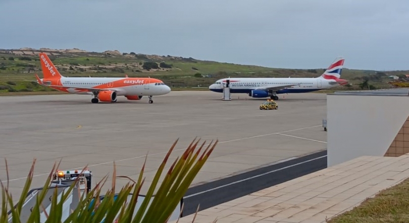 Imagem de Voos desviados para o Porto Santo deixam passageiros à espera de ligação à Madeira