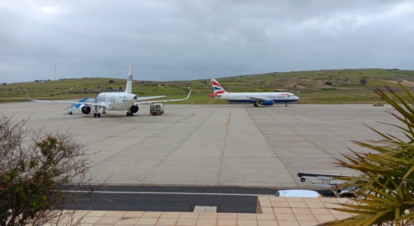 Imagem de Condições adversas forçam desvios para o Porto Santo