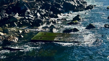 Imagem de Batelões de fogo de artifício continuam no mar (vídeo)