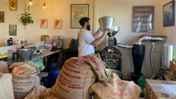 Imagem de Empresa da Ponta do Pargo transforma café importado (vídeo)