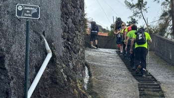 Imagem de Vários caminheiros continuam hoje a volta à Ilha (áudio)