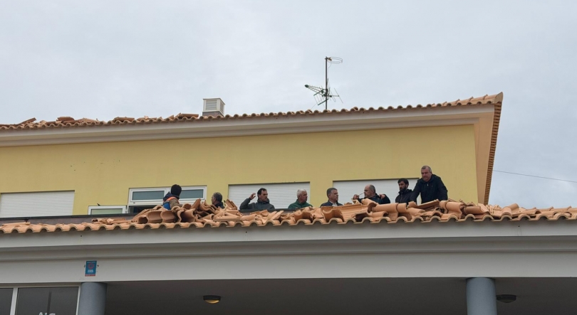 Imagem de Escola do Campo de Baixo foi um dos edifícios públicos mais afetados (vídeo)