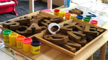 Imagem de Redução do número de educadores de infância por sala proposta pelo GR contestada (áudio)