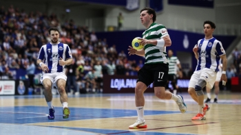 Imagem de Sporting vence FC Porto e reforça liderança rumo ao tricampeonato de andebol