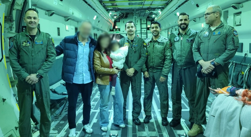 Imagem de Força Aérea transportou criança a necessitar cuidados especializados