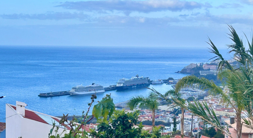 Imagem de Viking Mars e Wind Star fazem escala na Madeira