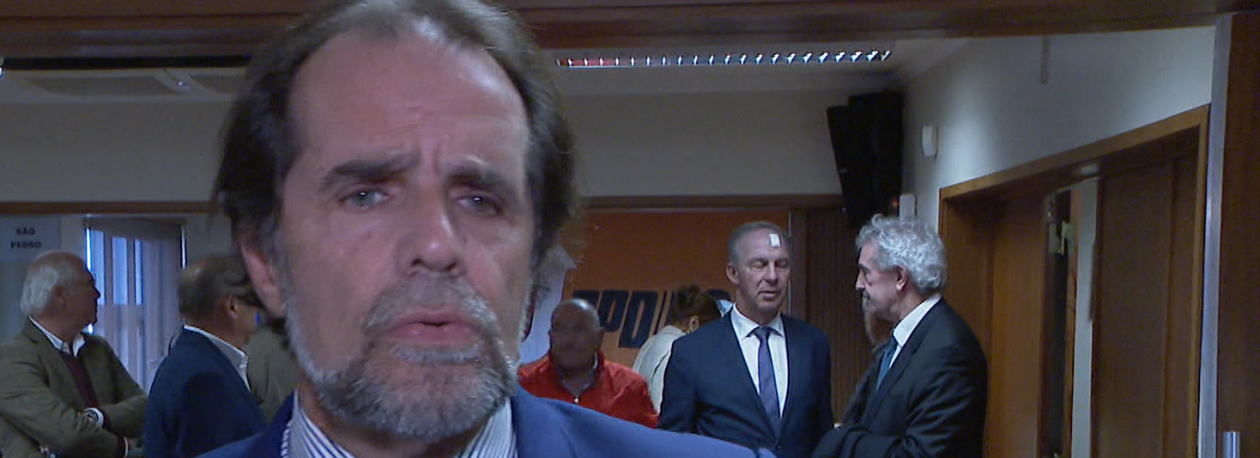 Imagem de Albuquerque reeleito líder do PSD Madeira com 98% dos votos (vídeo)