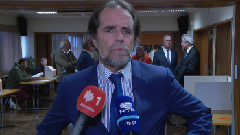 Imagem de Albuquerque reeleito líder do PSD Madeira com 98% dos votos (vídeo)