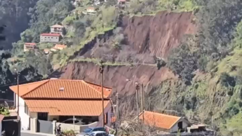 Imagem de Derrocada no Curral das Freiras (vídeo)