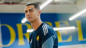 Imagem de Cristiano Ronaldo pode parar quatro semanas com lesão na coxa