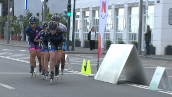 Imagem de 256 patinadores de 16 países competem no Biosfera Roller Skate (vídeo)