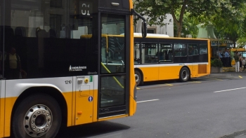 Imagem de Trabalhadores da Horários do Funchal exigem aumento salarial de 75 euros (áudio)