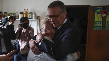 Imagem de Seguro diz que um dos seus deveres é chamar a atenção para atrasos nos apoios