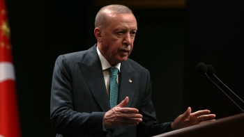 Imagem de Erdogan acusa Israel de “minar todos os esforços” de paz