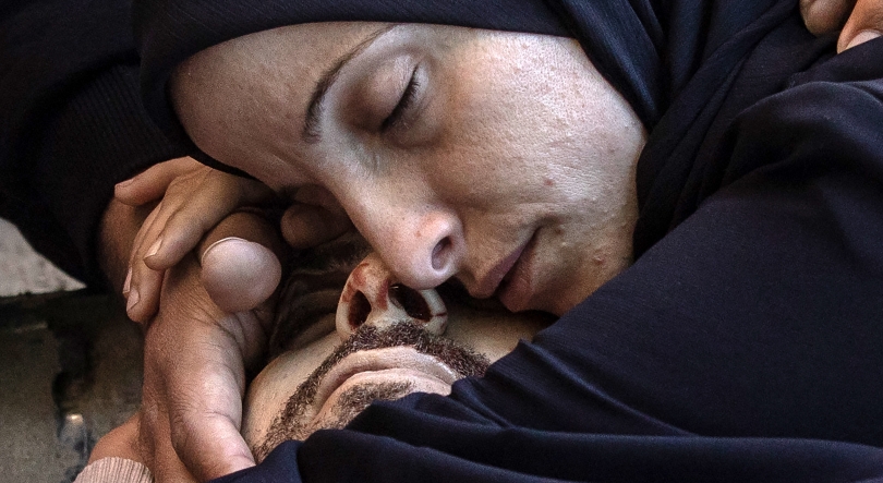 Imagem de Pelo menos 19 palestinianos morrem em bombardeamentos em Gaza