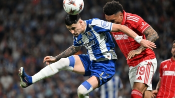 Imagem de FC Porto empata com Nottingham Forest no regresso de Vítor Pereira ao Dragão