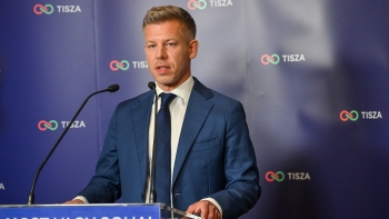 Imagem de Orbán reconheceu a derrota e deu os parabéns a Peter Magyar