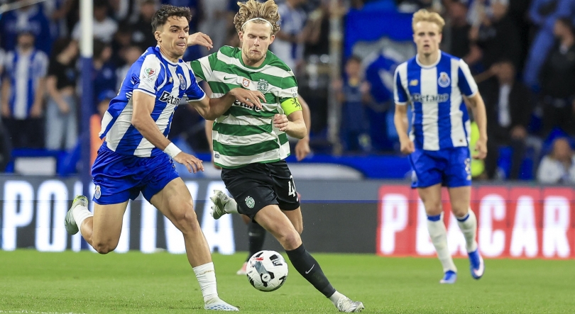 Imagem de Sporting aguenta vantagem no Estádio do Dragão e vai ao Jamor