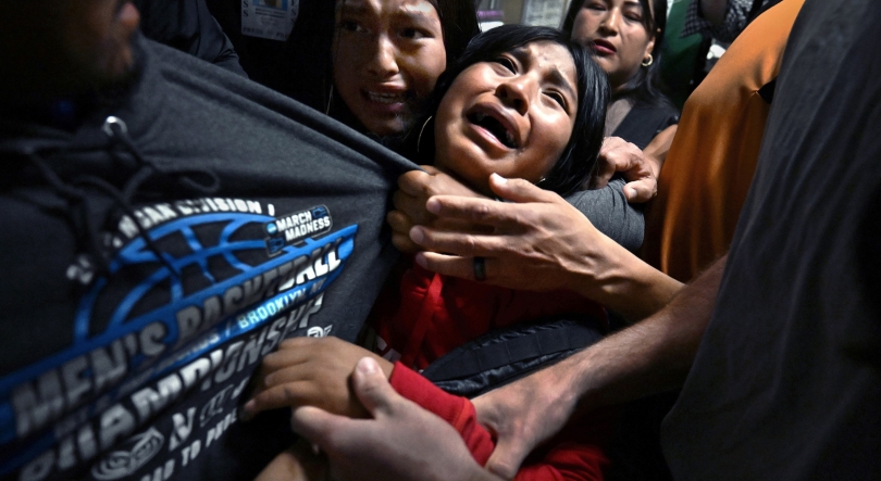 Imagem de Fotografia do ano do World Press Photo retrata família separada pelo ICE