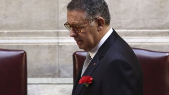 Imagem de Cravo vermelho voltou à lapela de um Presidente da República (vídeo)