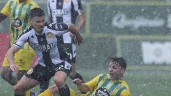 Imagem de Nacional vence em Tondela e afasta cenário de descida direta