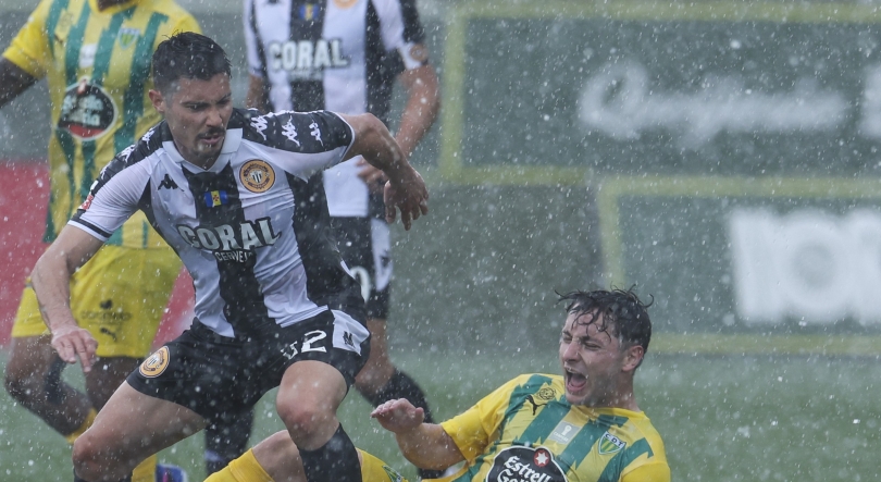 Imagem de Nacional vence em Tondela e afasta cenário de descida direta