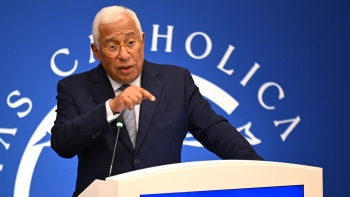 Imagem de “Inaceitável que em países como Portugal jovens gastem todo o salário em habitação”