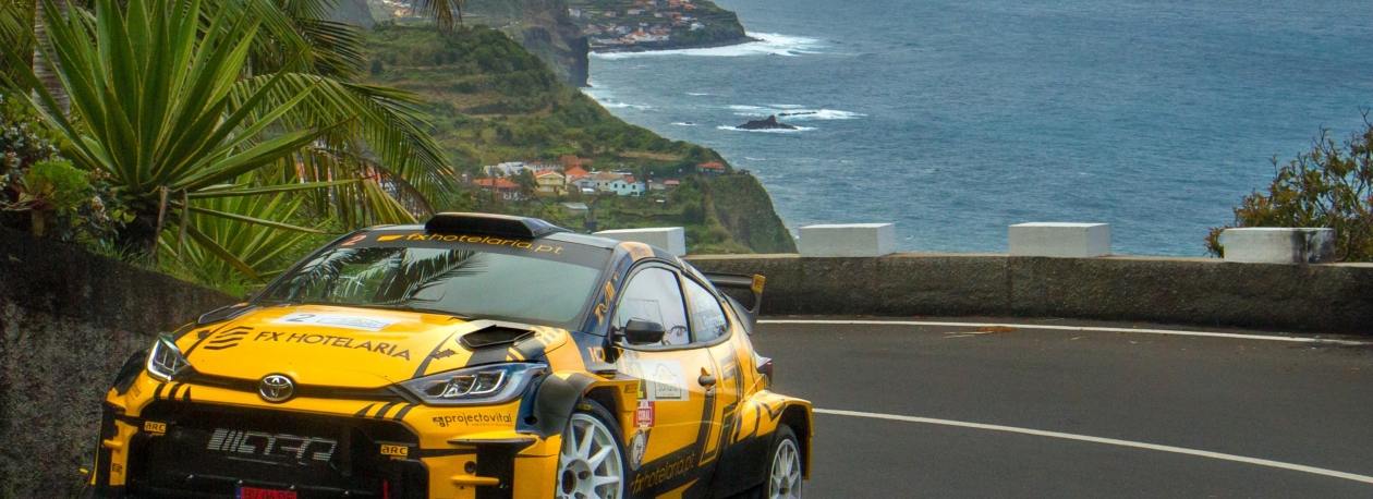 Imagem de Santana sorri a João Silva (vídeo)