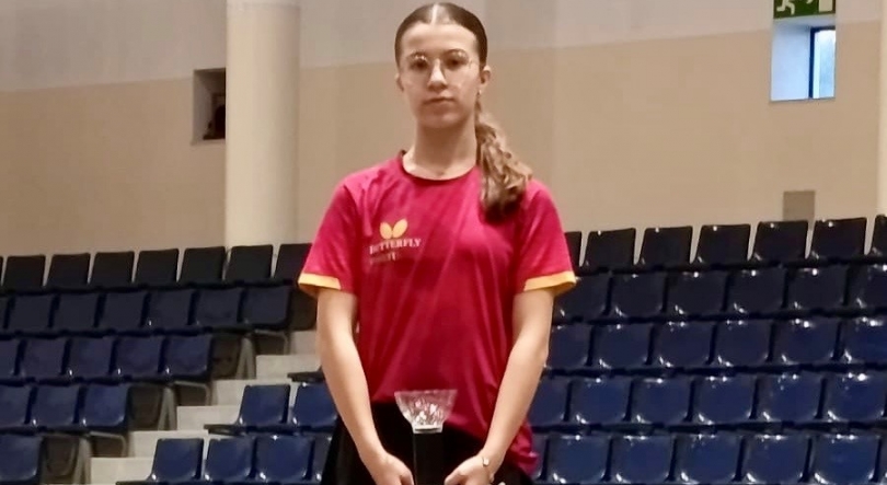 Imagem de Leonor Ascenço vence de direta