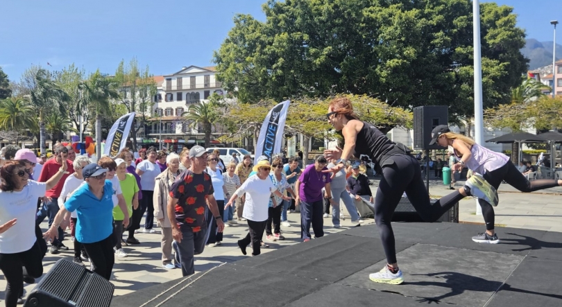 Imagem de Mais de 200 idosos celebram o Dia Mundial da Atividade Física no Funchal (vídeo)