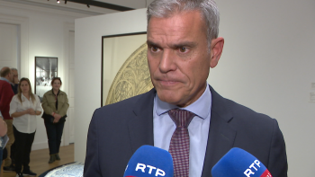 Imagem de Jesus lembra que nos Açores o fim do teto foi desastroso (vídeo)