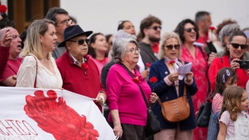 Imagem de Conquistas de Abril marcaram a história de Portugal (áudio)