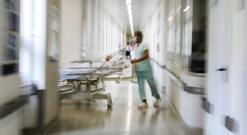 Imagem de Número de pessoas internadas após terem alta aumenta 19% e ultrapassa as 2.800