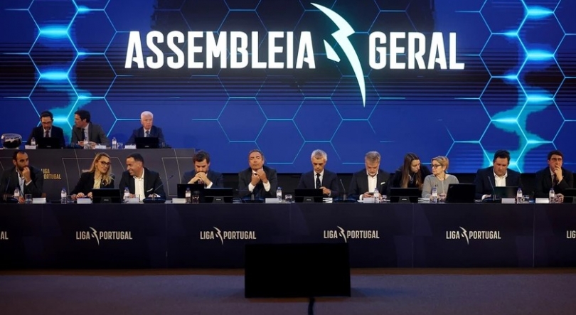 Imagem de Clubes aprovam modelo de comercialização dos direitos com voto contra do Benfica