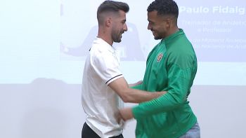 Imagem de Jogadores foram à escola falar do percurso no desporto (vídeo)