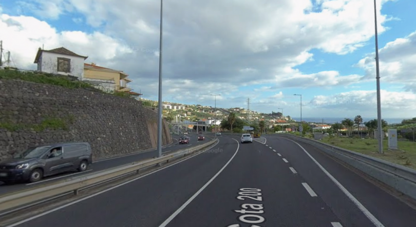 Imagem de Saída da via rápida em Câmara de Lobos vai fechar amanhã