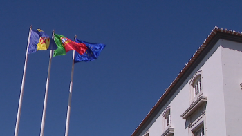 Imagem de Há quem defenda que hoje deveria ser o Dia da Constituição de Abril (vídeo)