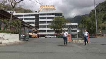 Imagem de Meia centena discutiram aumento de salários na Horários do Funchal (vídeo)