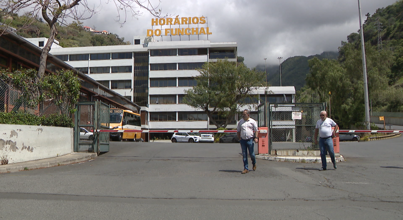 Imagem de Meia centena discutiram aumento de salários na Horários do Funchal (vídeo)