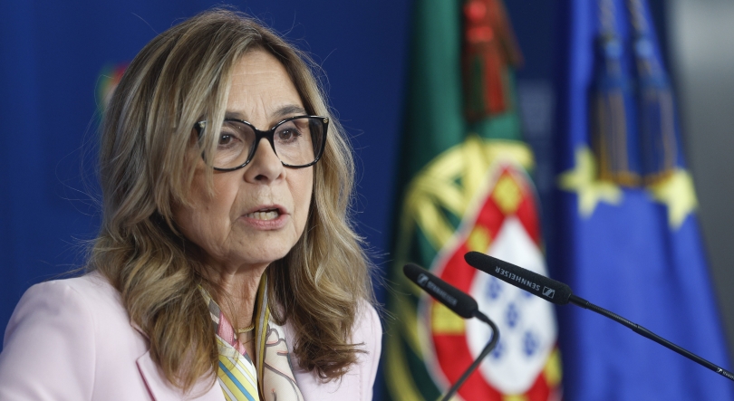 Governo volta a aprovar regime de trabalho para médicos tarefeiros