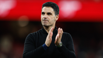‘Canhão’ do Arsenal fez-se ouvir em Inglaterra 22 anos depois